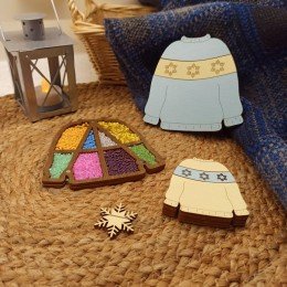 Wooden bead organizer - Blue sweater