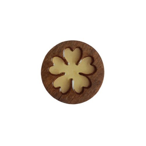 Magnetic needle minder - Flower