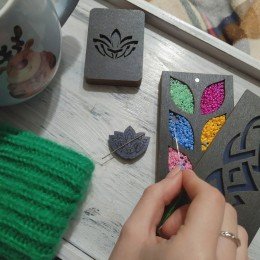 Magnetic needle minder - Blue lotus