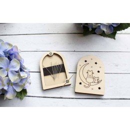 Wooden needle organizer - Friends