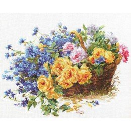 Alisa - Roses and cornflowers