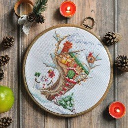 Andriana - Houses in the trees. Snowy