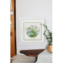 Klart - FlowerCompliments. Snowdrops