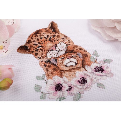 Klart - Mother and Child. Leopards