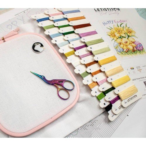 LetiStitch - Tres pollitos con narcisos y huevo