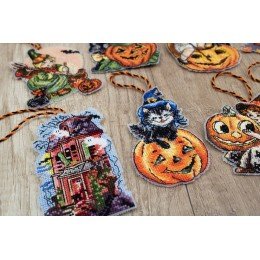 LetiStitch - Juguetes de Halloween 8pcs.