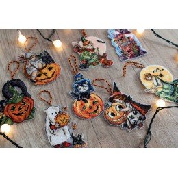 LetiStitch - Juguetes de Halloween 8pcs.