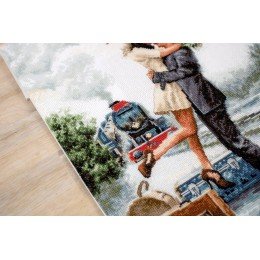 Luca-S - Couple on train station