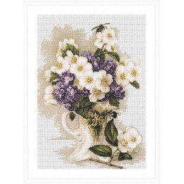 Luca-S - Vase with jasmine