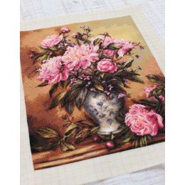 Luca-S - Vase of peonies