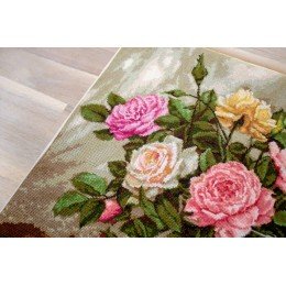 Luca-S - Naturaleza muerta con arándanos