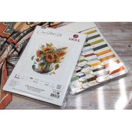 Luca-S - Vase with sunflowers