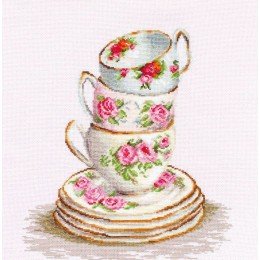 Luca-S - 3 stacked tea cups