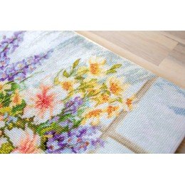 Luca-S - Flores en la ventana