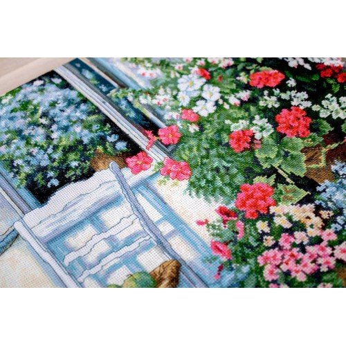 Luca-S - Terraza con flores