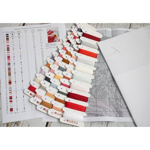 Luca-S - Girl kissing puppy