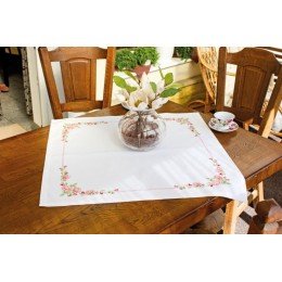 Luca-S - Table topper. Apple blossom