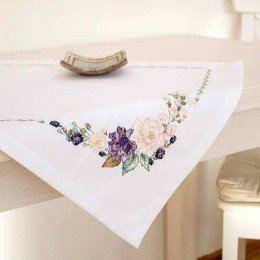 Luca-S - Table topper. Flowers