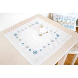 Luca-S - Table topper. Snowflakes