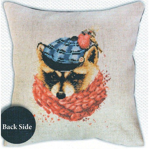Luca-S - Racoon en el sombrero