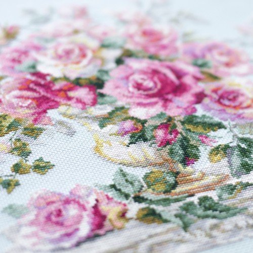 Magic Needle - Rosas para la Duquesa