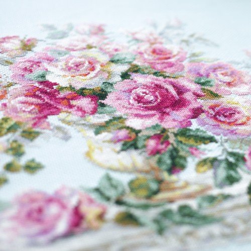 Magic Needle - Rosas para la Duquesa