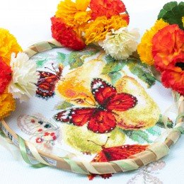 Magic Needle - Mariposas y peras