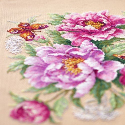 Magic Needle - Magia floral. Peonías