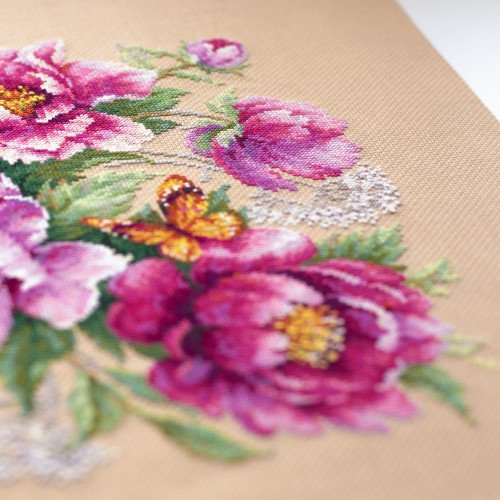 Magic Needle - Magia floral. Peonías