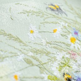 Magic Needle - Daisies and Clover