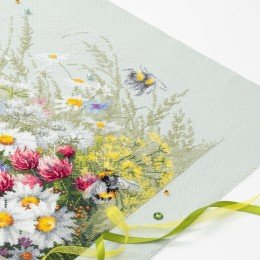 Magic Needle - Daisies and Clover