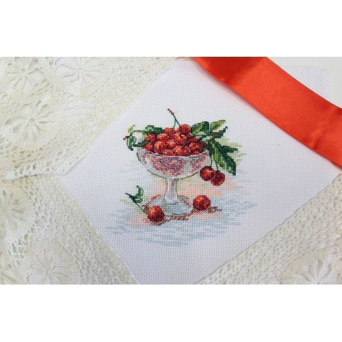 MP Studia - Cherry treat