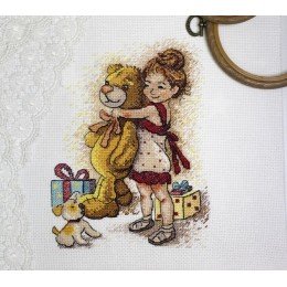 MP Studia - Girl with a bear