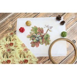 MP Studia - Nature gifts. Acorn