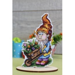 MP Studia - Ayudante de jardinería