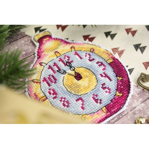 MP Studia - Christmas tree decoration Clock