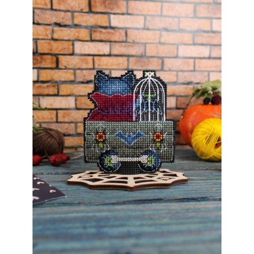 MP Studia - Creepy carriage