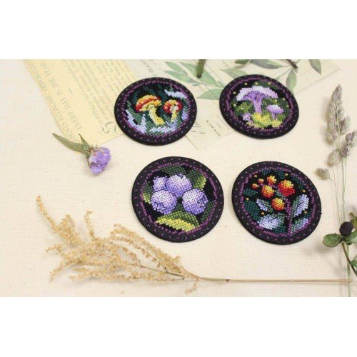 MP Studia - Forest stories. Badges. Magnets