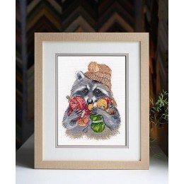 Oven - Raccoon needleworker