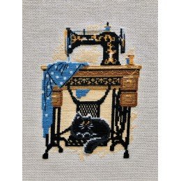 Riolis - Cat with Sewing Machine