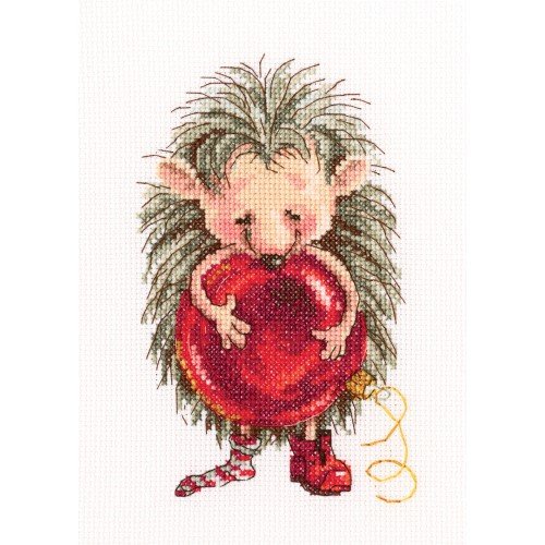 RTO - Hedgehog trying on the shoes