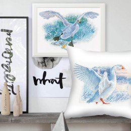 RTO - Ganso blanco sobre la nieve blanca