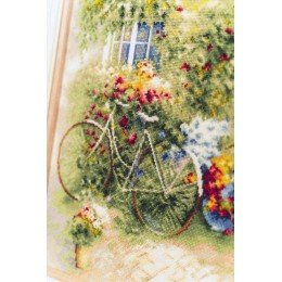 Golden Fleece - Flowers are everywhere